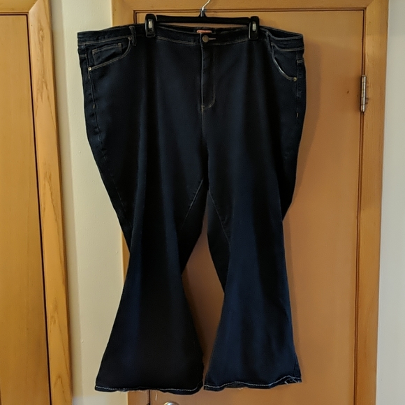 Modcloth Women’s Plus Size Boot Cut 4X Jeans Dark Wash - Picture 2 of 7